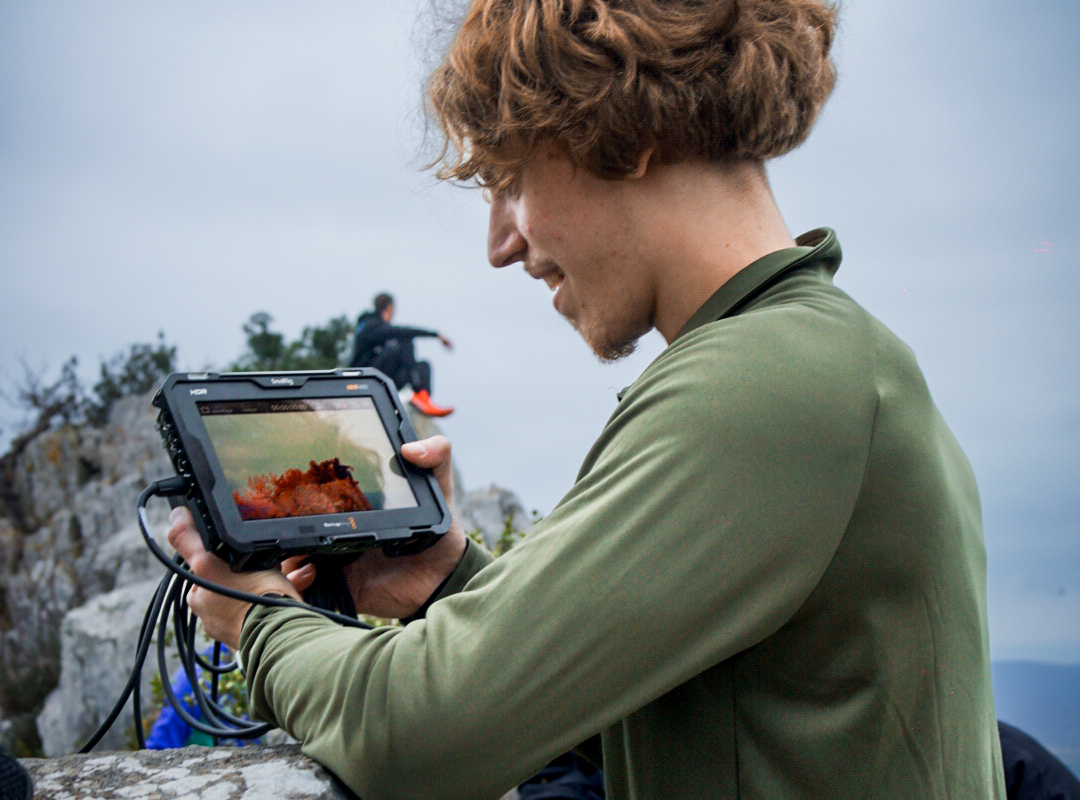 Making of Z3ROD - Cadreur filmant l'athlète en natation