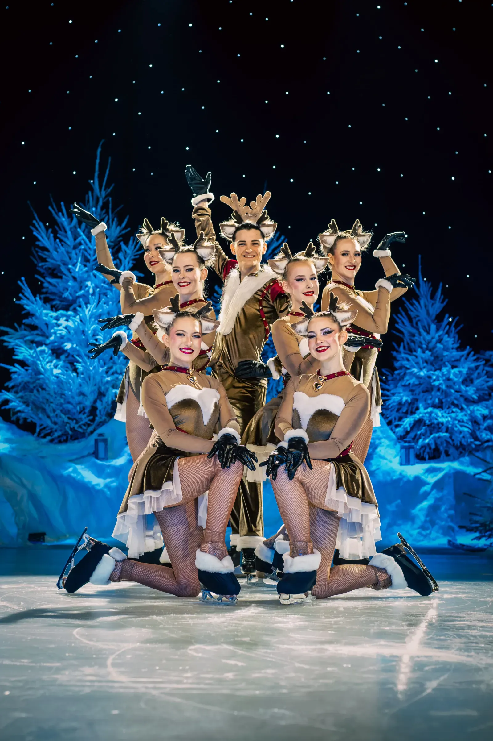 Walibi Ice Show - Patineur en costume traditionnel